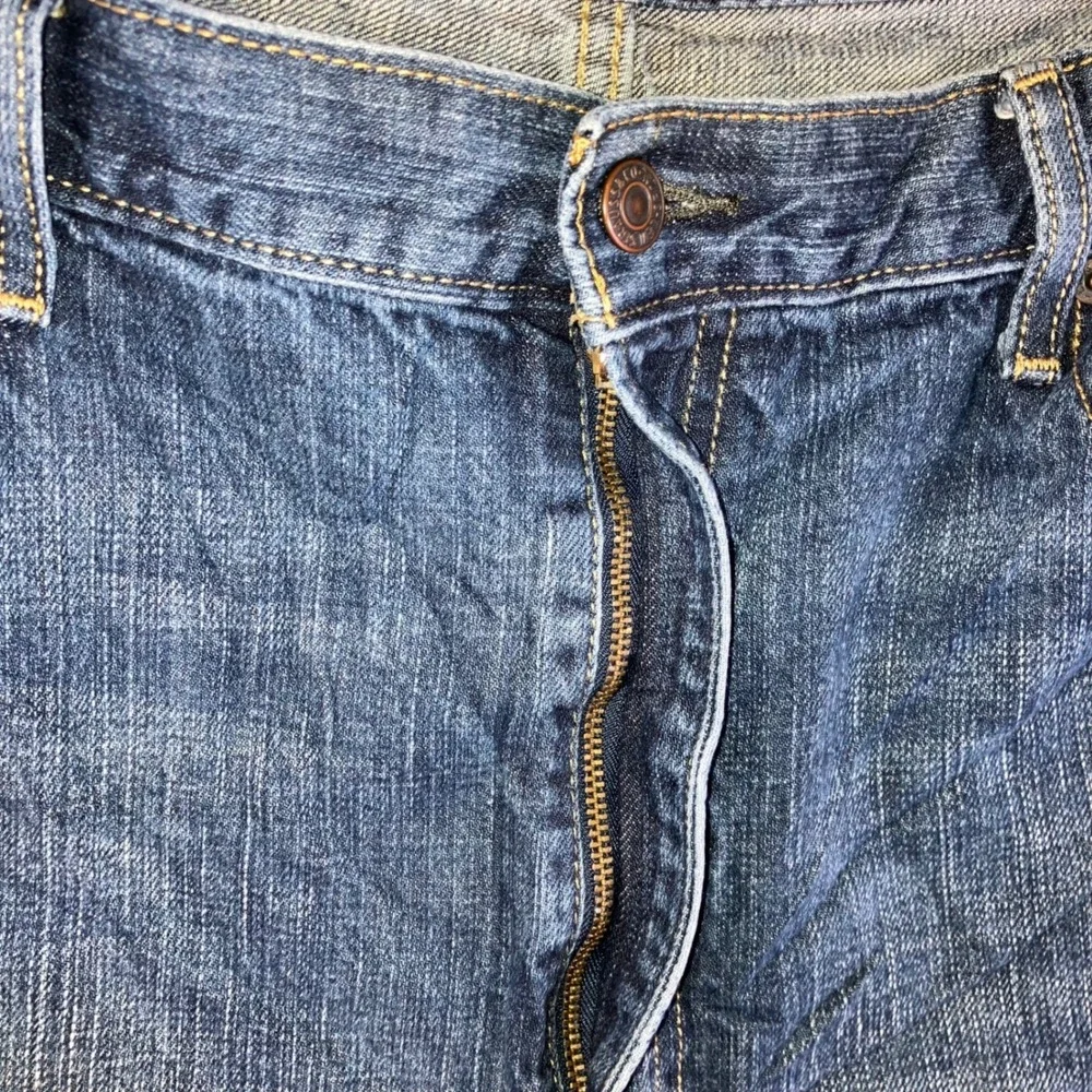 Levis 569 Denim Shorts Men 40 Blue‎ Loose Dark Wash Jorts Whiskered y2k Skater